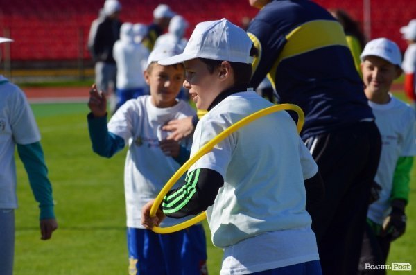 Футболісти ФК «Волинь» тренувались зі школярами. ФОТО
