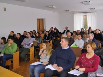 «Перша» сесія ради Княгининівської громади: бюджет і кадри