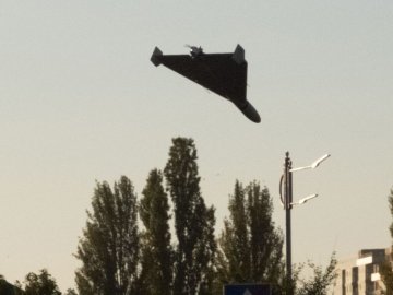 Українські захисники збили вночі 16 ударних дронів та ракету