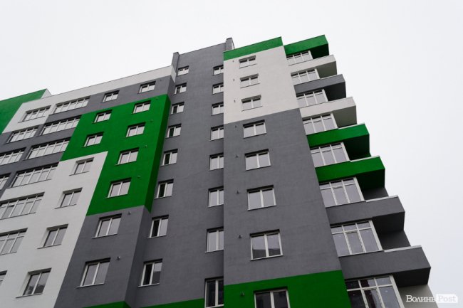 Затишне місце для кожного: у Луцьку продовжують будувати «карамельний» житловий комплекс. ФОТО*