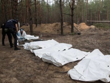 В Ізюмі знайшли ще два масові поховання, – Зеленський