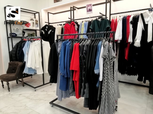 У «ПортCity» відкрили перший в Україні сімейний магазин «ANDRE TAN»*