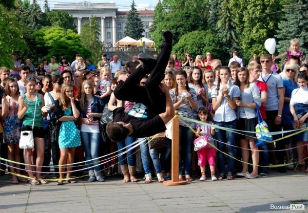 У Луцьку відбувся фестиваль дитячих візочків