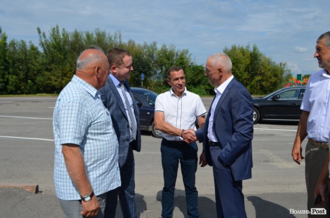 Зручно та сучасно: у селищі на Волині відкрили пункт видачі дозволів на міжнародні перевезення. ФОТО