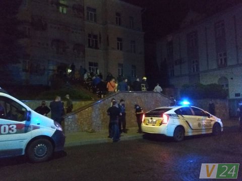 З’явилися фото інциденту біля міськради в Луцьку