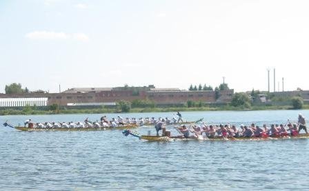 У Ковелі змагались на «драконячих» човнах. ФОТО