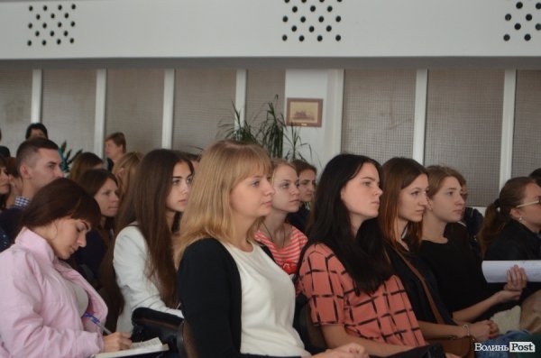 У Луцьку презентували книжку реальних історій про Іловайськ. ФОТО