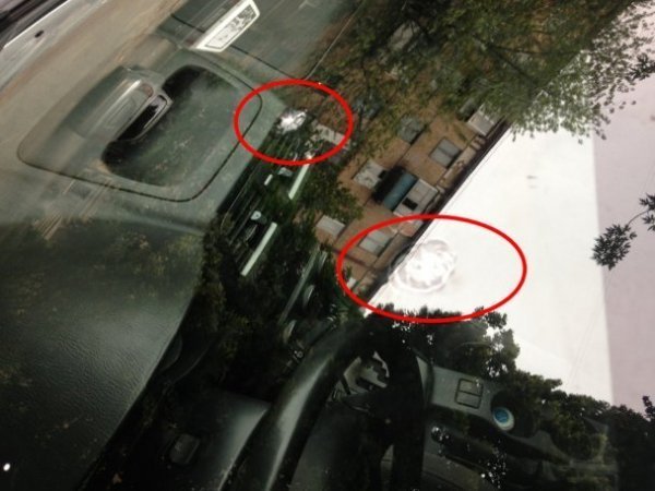 У Києві невідомий влаштував стрілянину по автомобілях. ФОТО