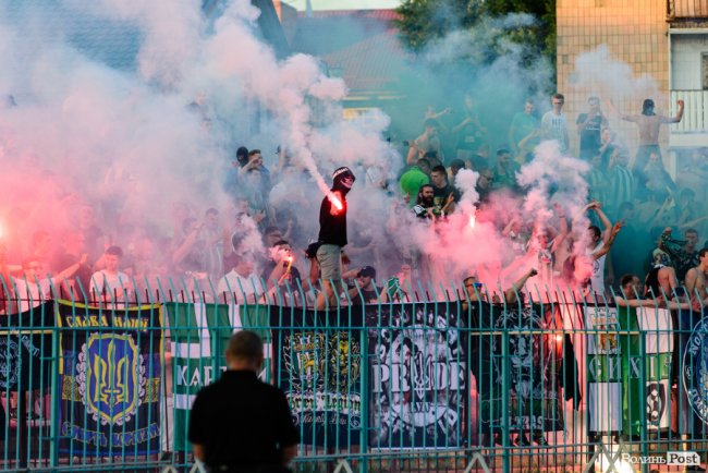 «Волинь» – «Карпати»: великий фотозвіт із нашумілого матчу