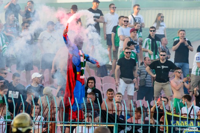 «Волинь» – «Карпати»: великий фотозвіт із нашумілого матчу