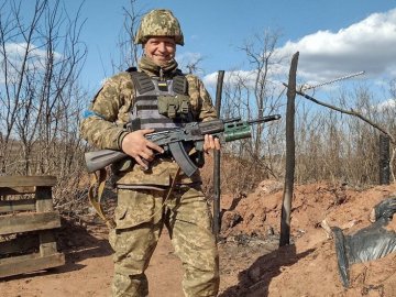 Волинянин, який нині служить у війську, розповів про поранення і повернення на службу