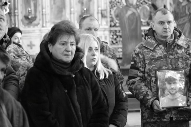 У Луцьку попрощалися із трьома загиблими Героями. ФОТО