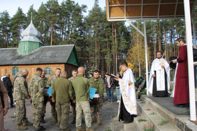 На Волині попрощалися з 30-річним Героєм Віталієм Козеєм. ФОТО
