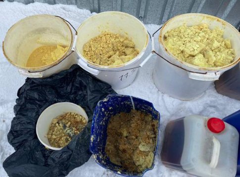 В Україні ліквідували 5 нарколабораторій, які «заробляли» 40 мільйонів щомісяця