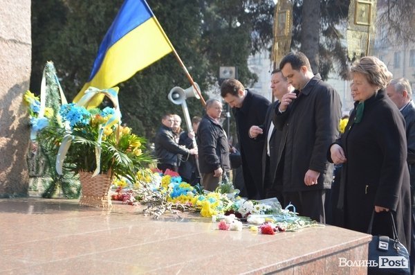 У Луцьку вшанували пам'ять Шевченка. ФОТО