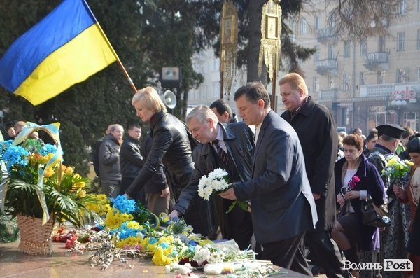 У Луцьку вшанували пам'ять Шевченка. ФОТО