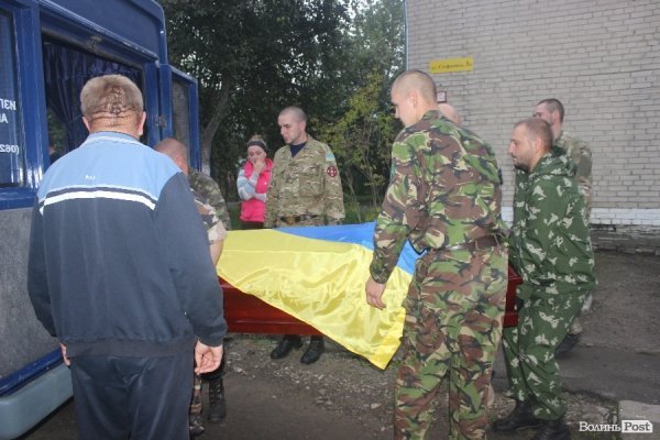 У Луцьк привезли тіла бійців батальйону Айдар. ФОТО