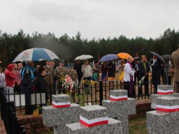 На Волині вшанували польських солдатів, загиблих у бою з Червоною армією