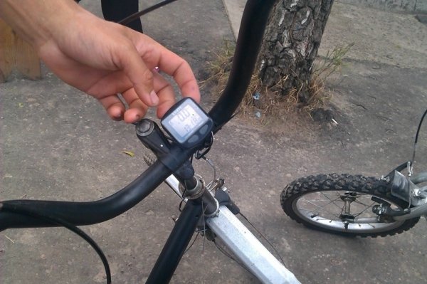 Двоє юних волинян змайстрували диво-велосипеди. ФОТО