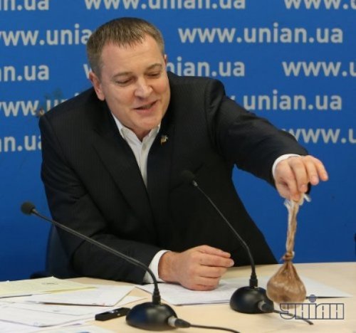 У Колесніченка кинули екскрементами. ФОТО