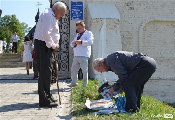 Політика, молитва і шашлик: під Берестечком вшановували річницю битви. ФОТО