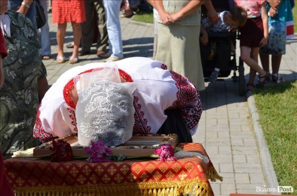 Політика, молитва і шашлик: під Берестечком вшановували річницю битви. ФОТО