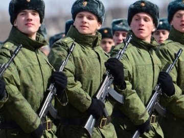 У Росії на війну відправляють строковиків: із роти зі 100 людей вижили 4