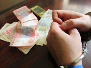 У Ковельському районі двоє чоловіків обікрали односельчанку