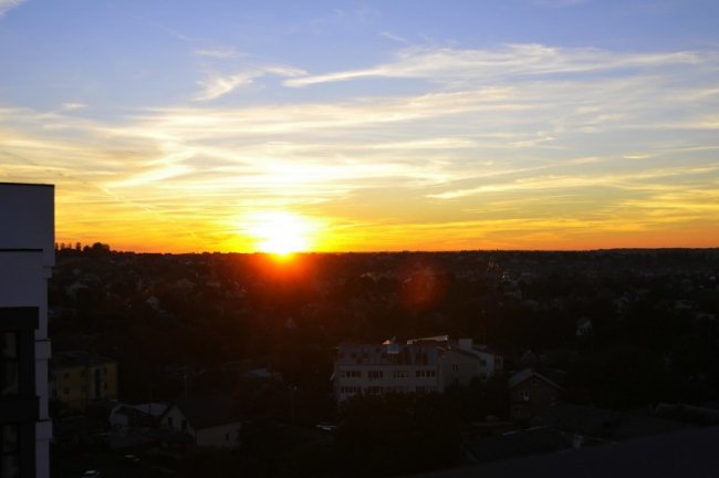 На даху луцької «Супернови» показали виставу-експеримент*