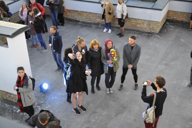 На даху луцької «Супернови» показали виставу-експеримент*