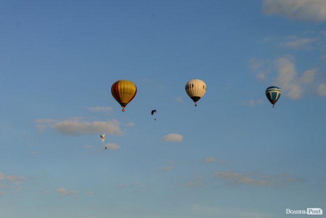 У небі над Луцьком – карнавал повітряних куль. ФОТО