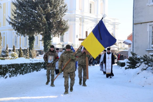 Із загиблим на війні лучанином Іваном Прокопцем попрощалися у день його народження