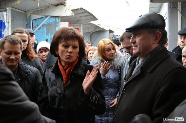 На Варшавському ринку в Луцьку – «війна». ФОТО. ВІДЕО