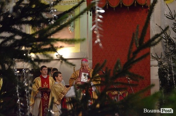 Луцькі католики відслужили святу літургію. ФОТО