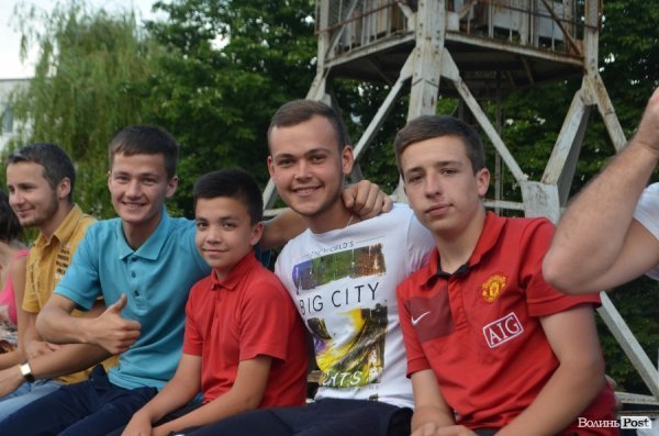 «Волинь» – «Шахтар»: як лучани вболівали на «Авангарді». ФОТО