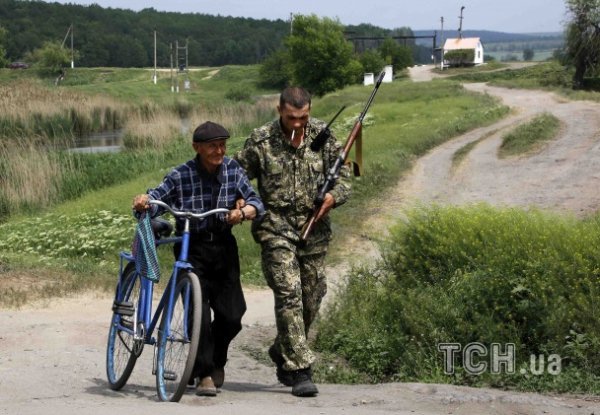 Терористи у Слов’янську озброєні до зубів. ФОТО