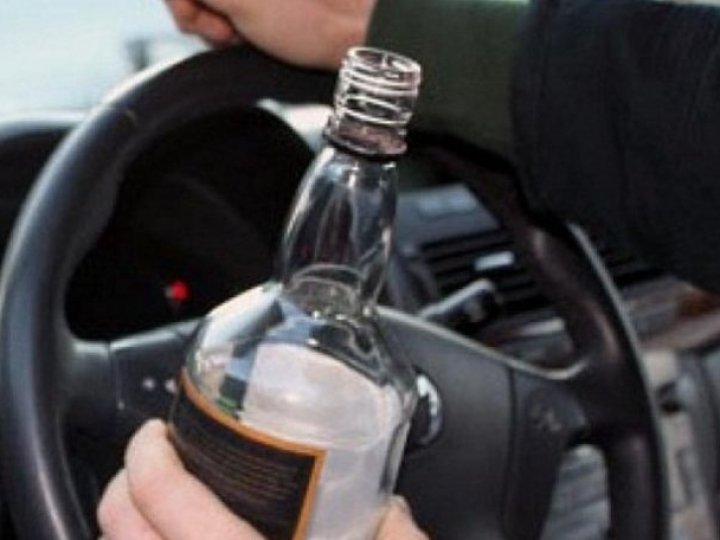 У Луцьку громадянка здала патрульним п'янючого водія