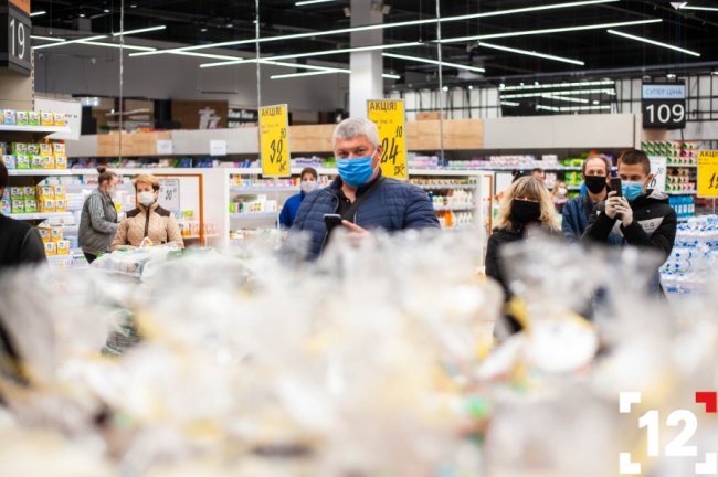 У «Тамі Тамі» продають освячені паски. ФОТО