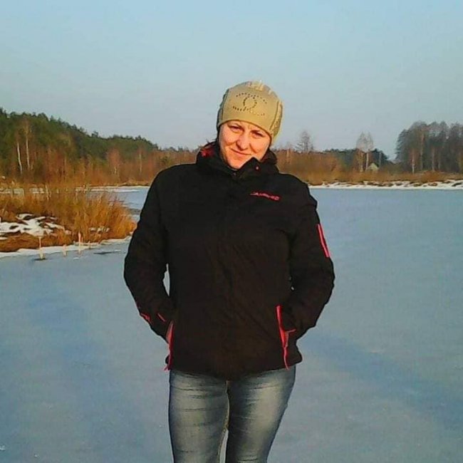 Розшукують 37-річну жінку з Волині, яка сіла у маршрутку в сторону Луцька і зникла 