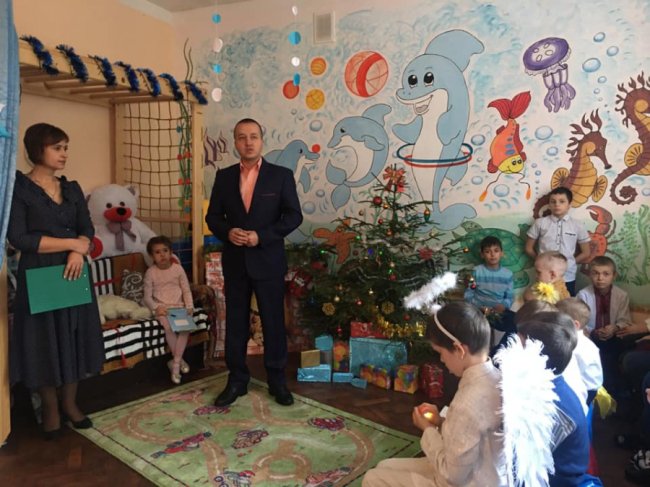 На Волині інклюзивний центр отримав спецавтомобіль. ФОТО