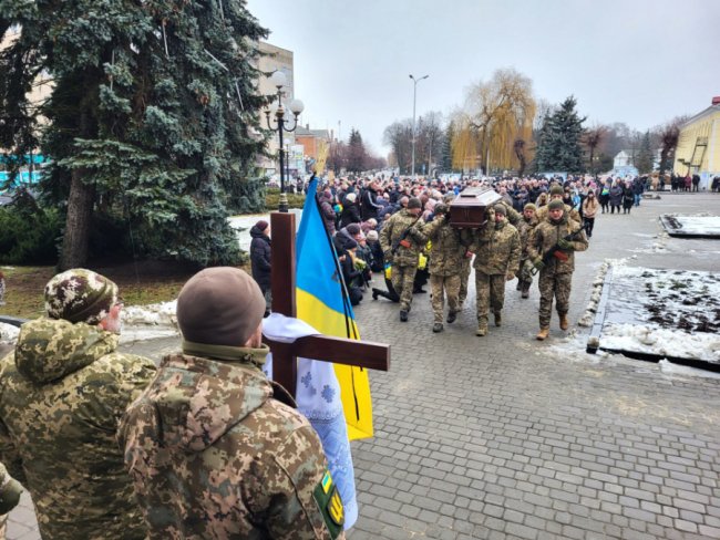На Волині попрощались із 39-річним Героєм Сергієм Оніщуком