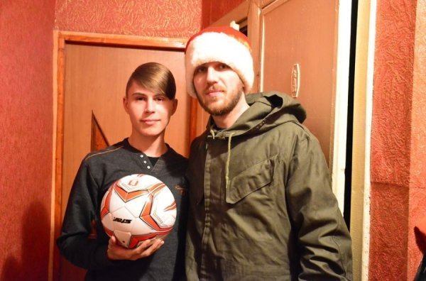 У Луцьку волонтери передали «миколайчики» для діток загиблих героїв