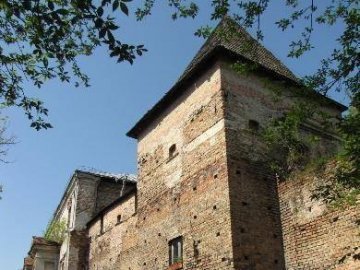 У Луцьку відновлять древні башту і підземелля