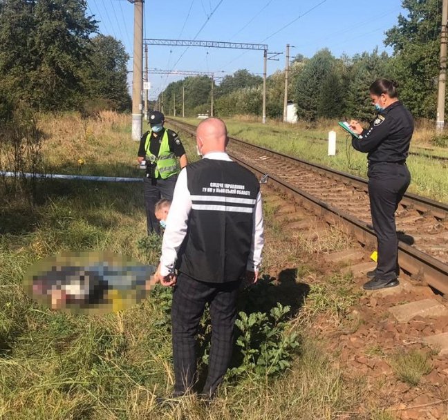 На Львівщині чоловік стріляв у матір своєї колишньої дівчини. ФОТО
