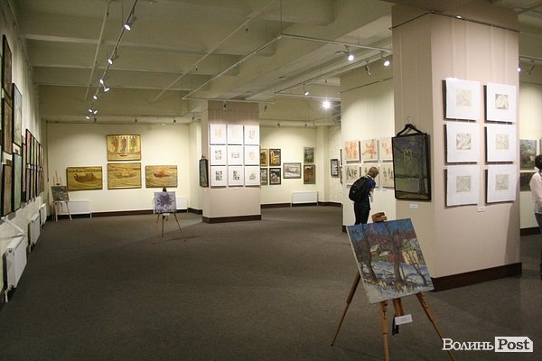 У Луцьку відкрили галерею. ФОТО
