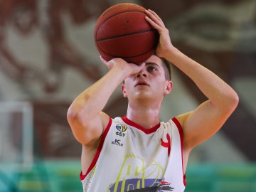 У повторному матчі  «Старий Луцьк» програв «Черкаським Мавпам»