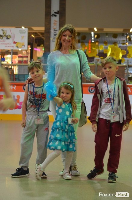 Діти наших Героїв: у «ПортСity» розважали дітей волинських атовців