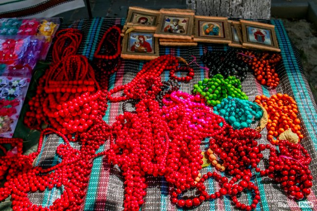 Народні розваги і море людей: в центрі Луцька «гуляє» етнофестиваль. ФОТО 