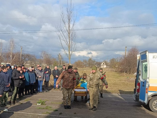 Дев’ять місяців вважався зниклим безвісти: на Волині попрощалися з Героєм Олександром Грицюком