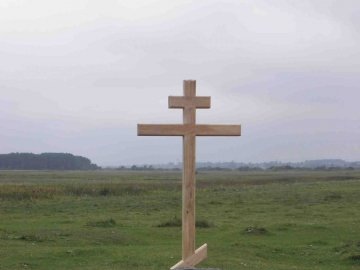 На місці монастиря поставили освячений хрест. ФОТО